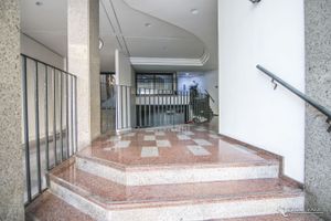 Image 32 - 854016