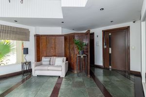 Image 42 - 894421