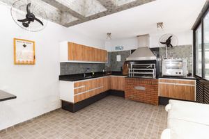 Image 39 - 881594