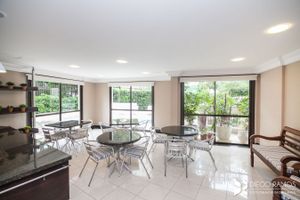 Image 33 - 284828