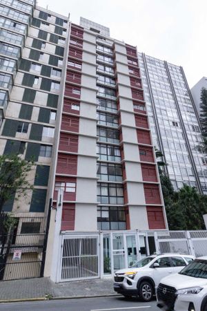 Image 32 - 878267