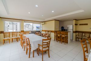 Image 21 - 730546
