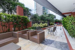 Image 38 - 894682