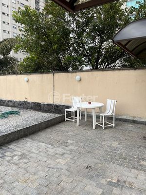 Image 31 - 865424