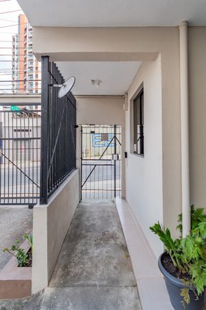 Image 30 - 747715