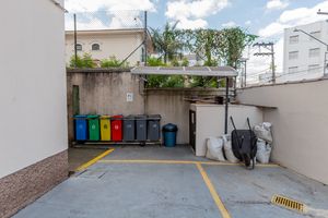 Image 33 - 747715