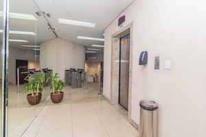 Image 32 - 873540
