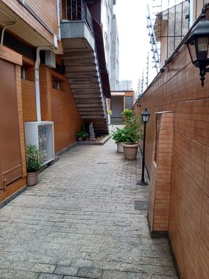 Image 0 - 34896