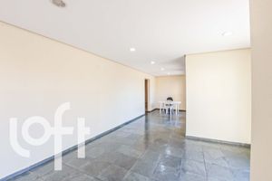 Image 35 - 919340