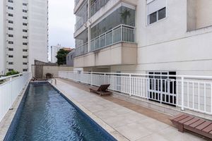 Image 41 - 926570