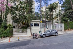 Image 24 - 843267