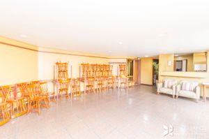 Image 31 - 203712