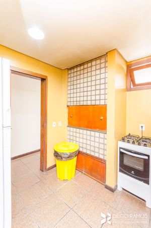 Image 32 - 203712