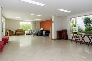 Image 25 - 848070