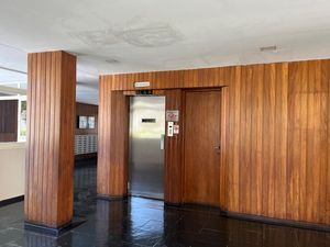 Image 27 - 926215