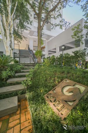 Image 65 - 821034