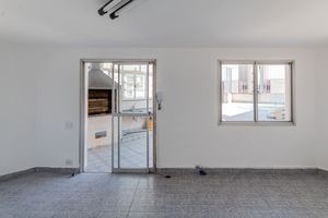 Image 35 - 872721