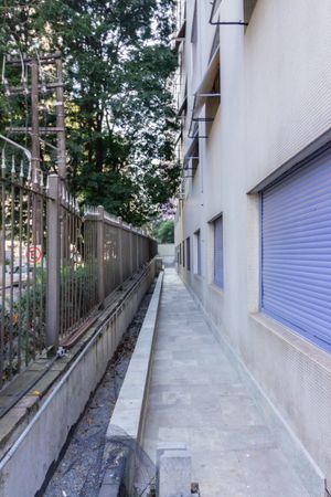 Image 34 - 886218