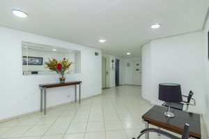 Image 33 - 821625