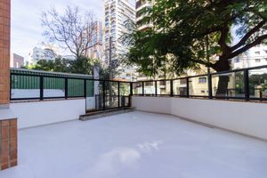 Image 39 - 899680