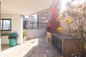 Image 21 - 885165