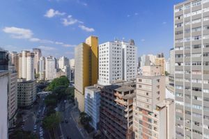 Image 32 - 885165