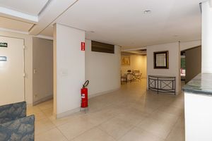 Image 37 - 918201