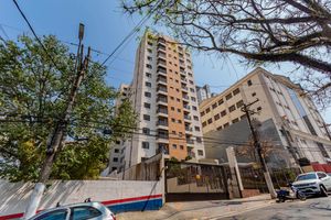 Image 40 - 915832