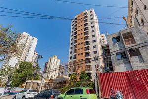 Image 41 - 915832