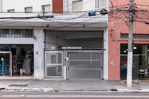 Image 17 - 929391