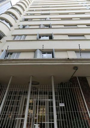 Image 11 - 821525