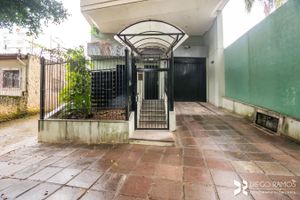 Image 10 - 929019