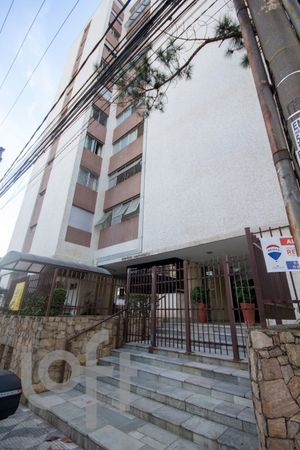 Image 66 - 882555