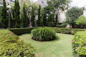 Image 63 - 837581