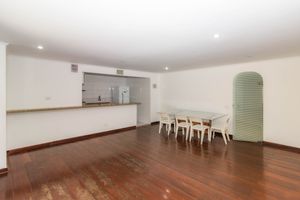 Image 80 - 837581