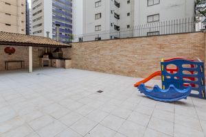 Image 25 - 884371
