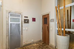 Image 60 - 916733