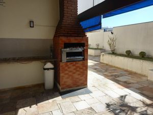 Image 19 - 923737