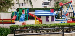 Image 8 - 36982