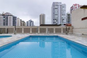 Image 36 - 883528