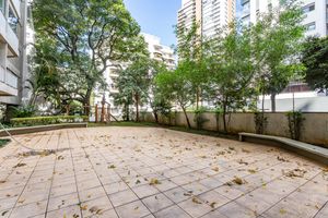 Image 61 - 325445