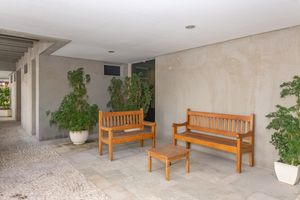 Image 42 - 325445