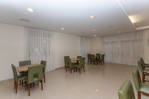 Image 50 - 325445