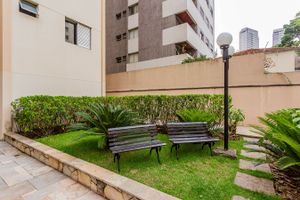Image 37 - 655811