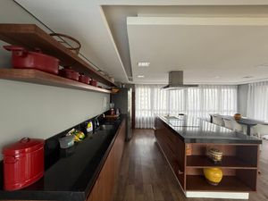 Image 20 - 899228