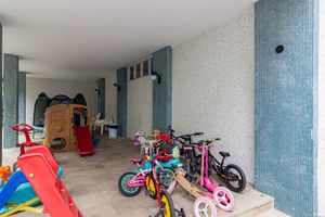Image 49 - 894526