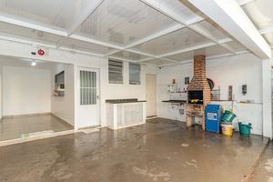 Image 23 - 892416