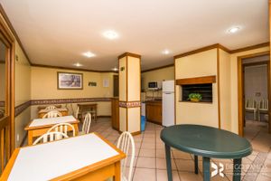 Image 31 - 204559