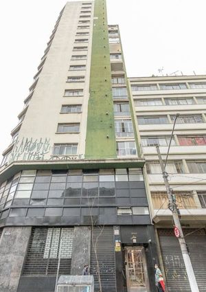 Image 13 - 875660