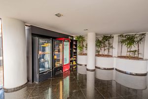 Image 32 - 328564